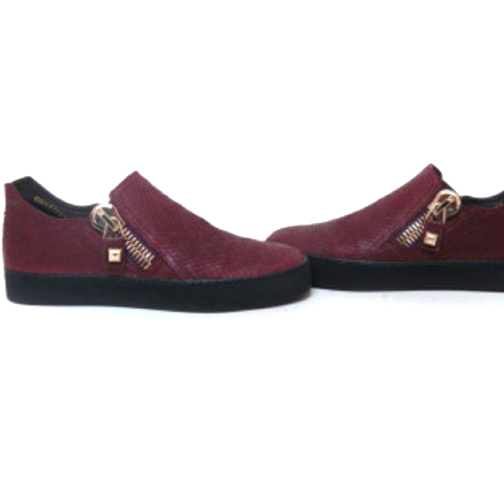 Stuart Weitzman Rumpus zipper sneakers size 11